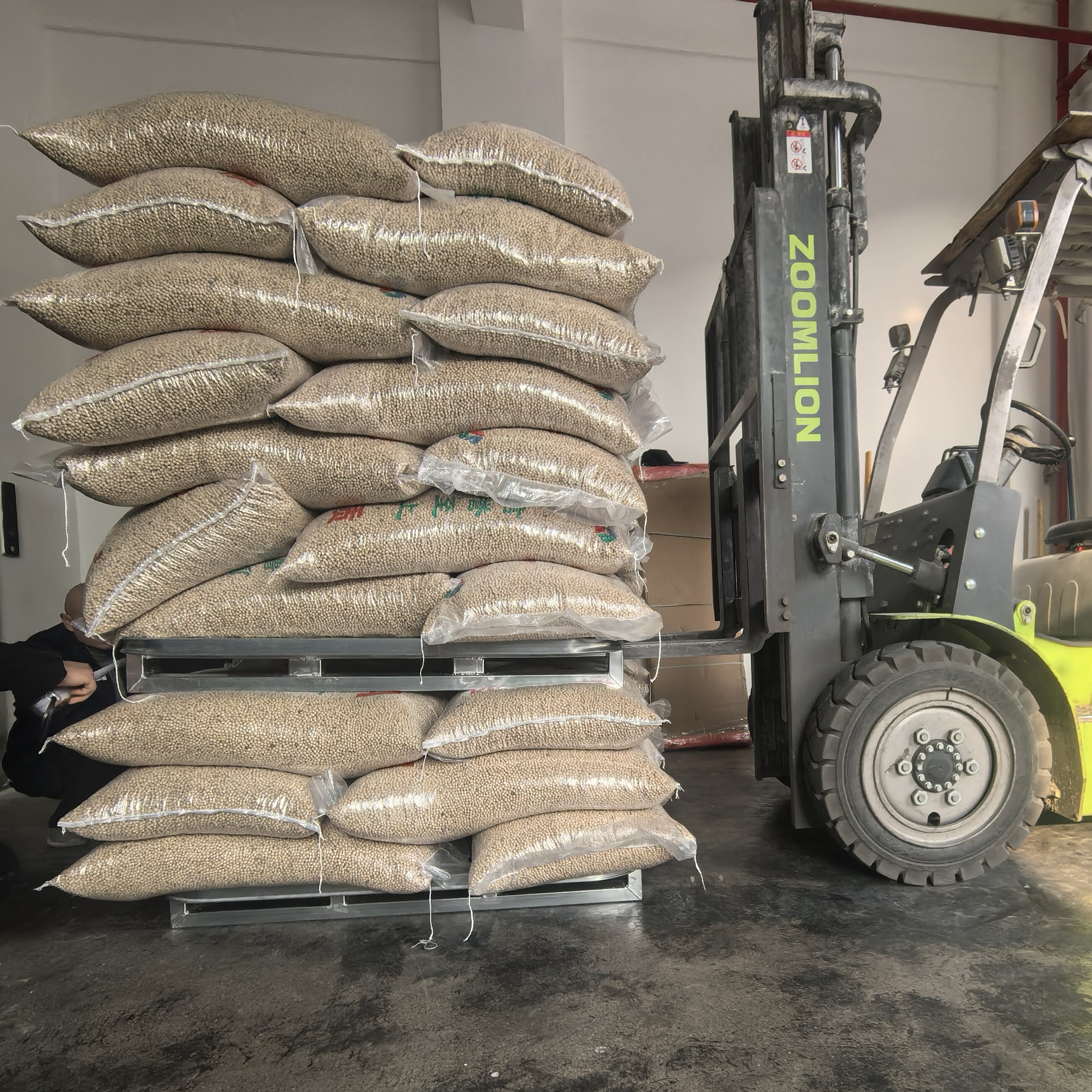 食品厂客户现场载重实验