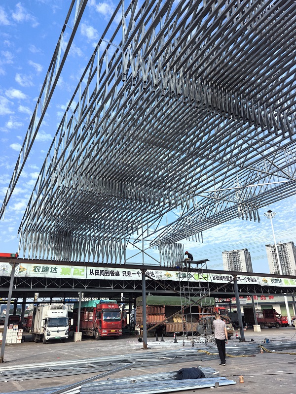 适配农贸集散作业 好工金属大型电动推拉蓬落地国际农贸城 适配农贸集散作业 好工金属大型电动推拉蓬落地国际农贸城