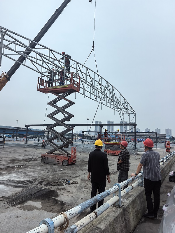 深耕户外篷体工程领域 好工金属大型电动篷项目落地国际农贸城